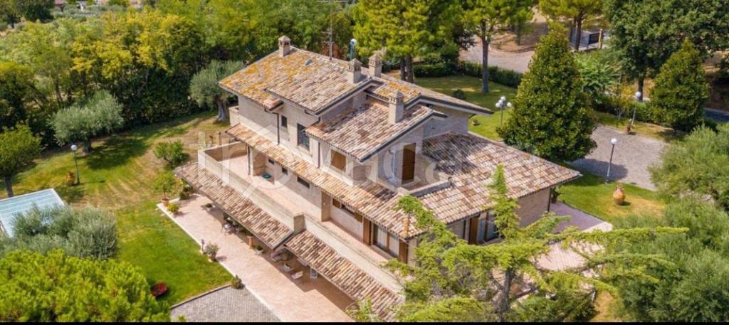 Villa in vendita a Civitanova Marche strada Comunale San Gaetano