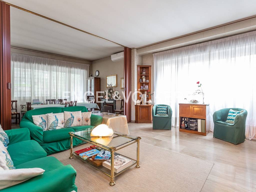 Appartamento in vendita a Roma via di Villa Severini