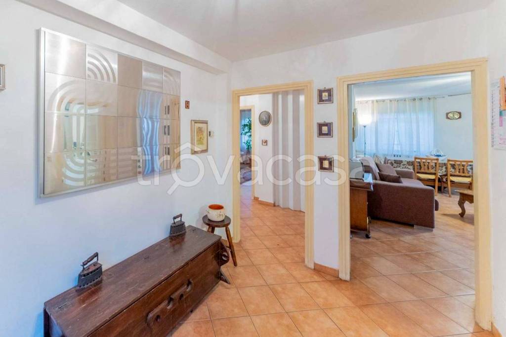 Appartamento in vendita a Verano Brianza via Monte San Michele, 6