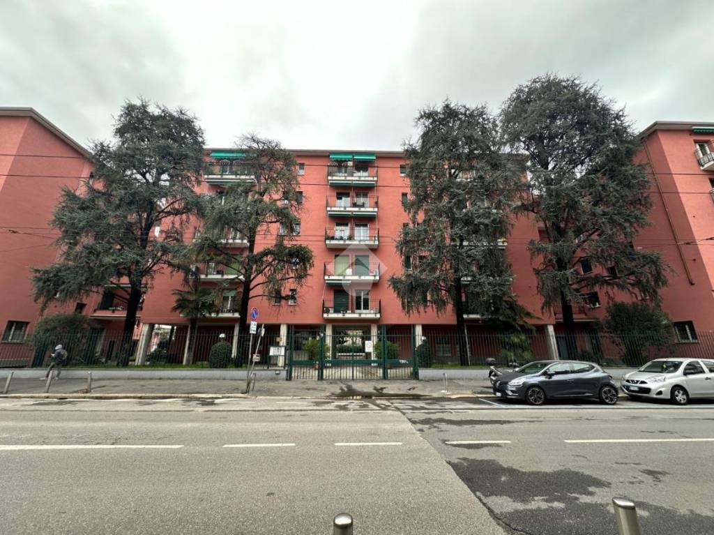 Appartamento in affitto a Milano via Carlo Valvassori Peroni, 76