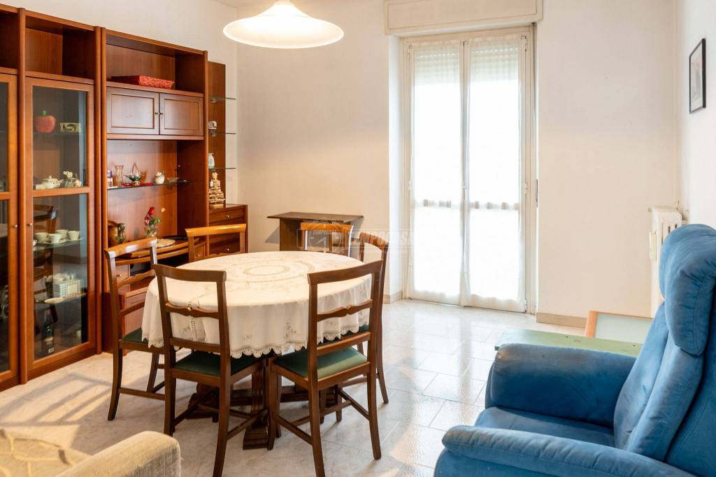 Appartamento in vendita a Cormano via Dante Alighieri 38