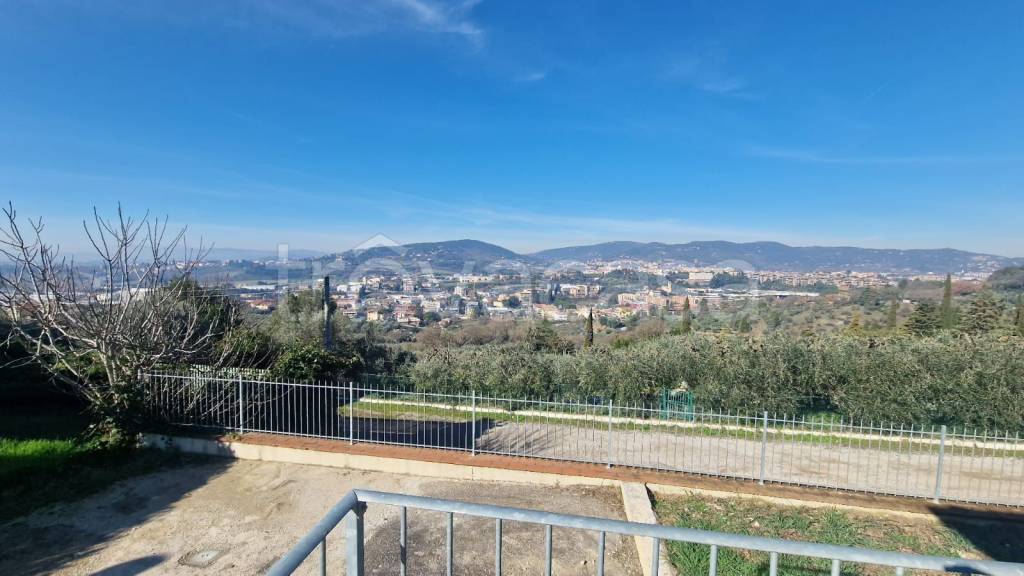 Appartamento in vendita a Perugia via Arcadia