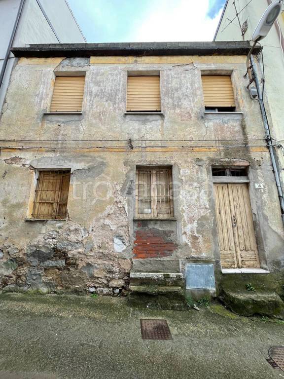 Villa Bifamiliare in in vendita da privato a Jerzu vico Vittorio Alfieri, 12