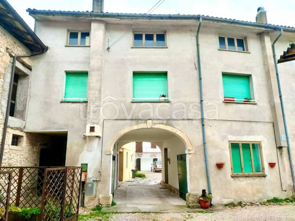 Villa Bifamiliare in vendita a Travesio