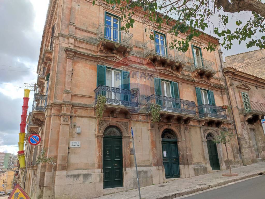 Appartamento in vendita a Ragusa via Corso Italia, 24