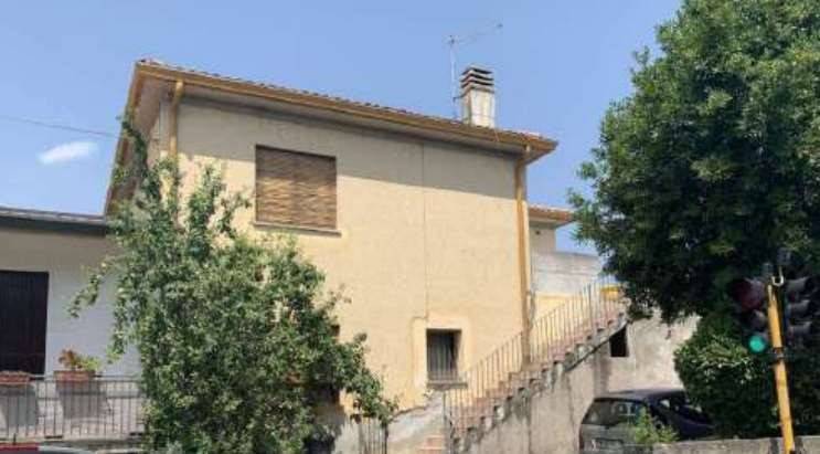 Appartamento in vendita a Caerano di San Marco via Piave