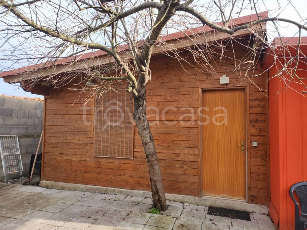 Casa Indipendente in vendita a Terracina via Pantani da Basso