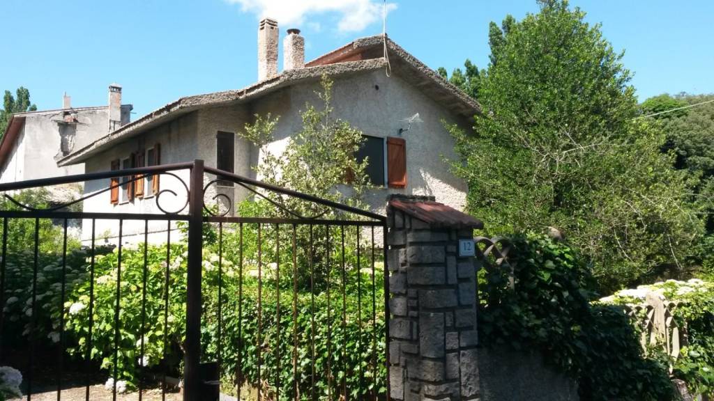 Villa Bifamiliare in in vendita da privato a Santu Lussurgiu via delle Querce, 8