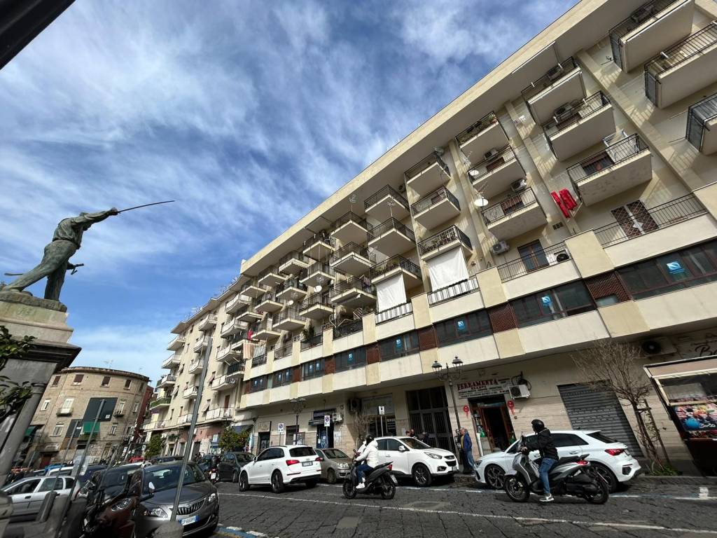 Appartamento in vendita a Torre del Greco piazza Luigi Palomba, 22