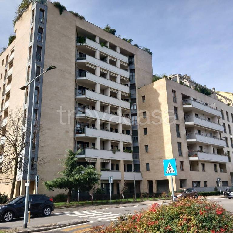 Appartamento in vendita a San Donato Milanese via Cesare Battisti, 39