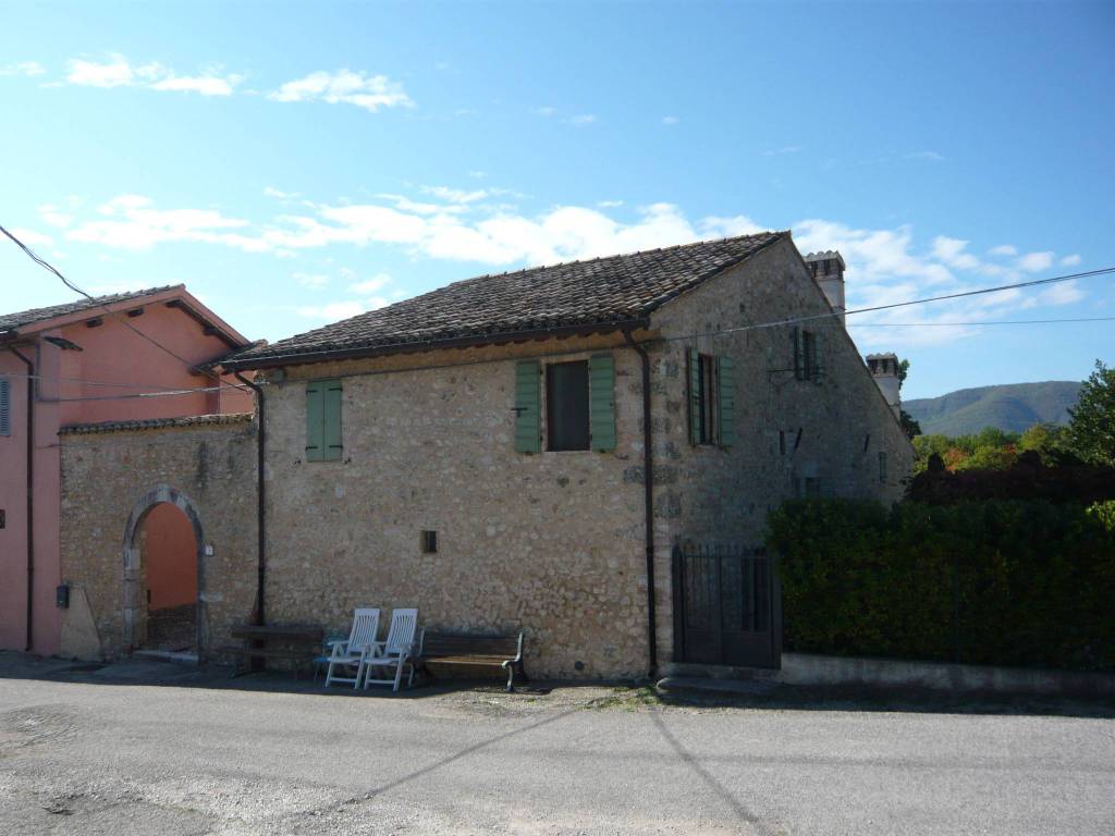 Casale in vendita a Vallo di Nera via Santo Stefano
