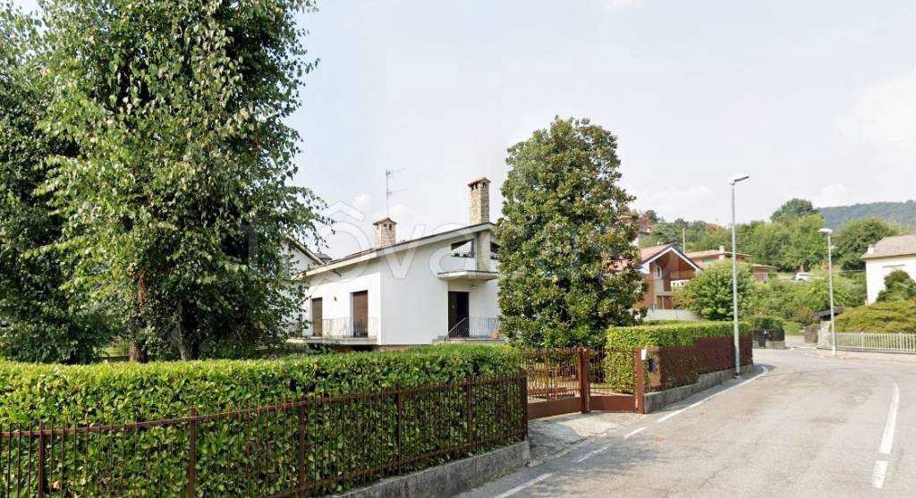 Villa in vendita a Villa d'Almè via Aldo Moro
