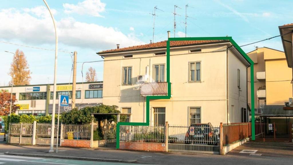 Casa Indipendente in vendita a Forlì via bertini, 88
