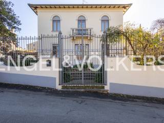 Villa in vendita a campagnatico via 24 maggio