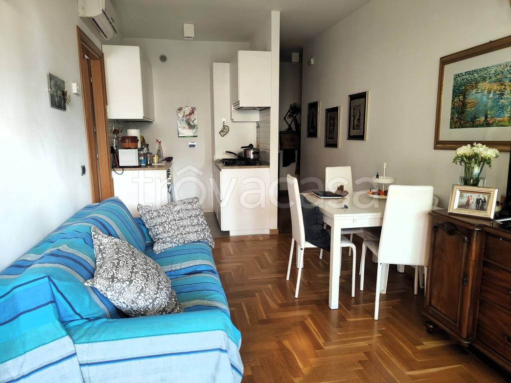 Appartamento in vendita a Roma viale Italo Calvino, 49