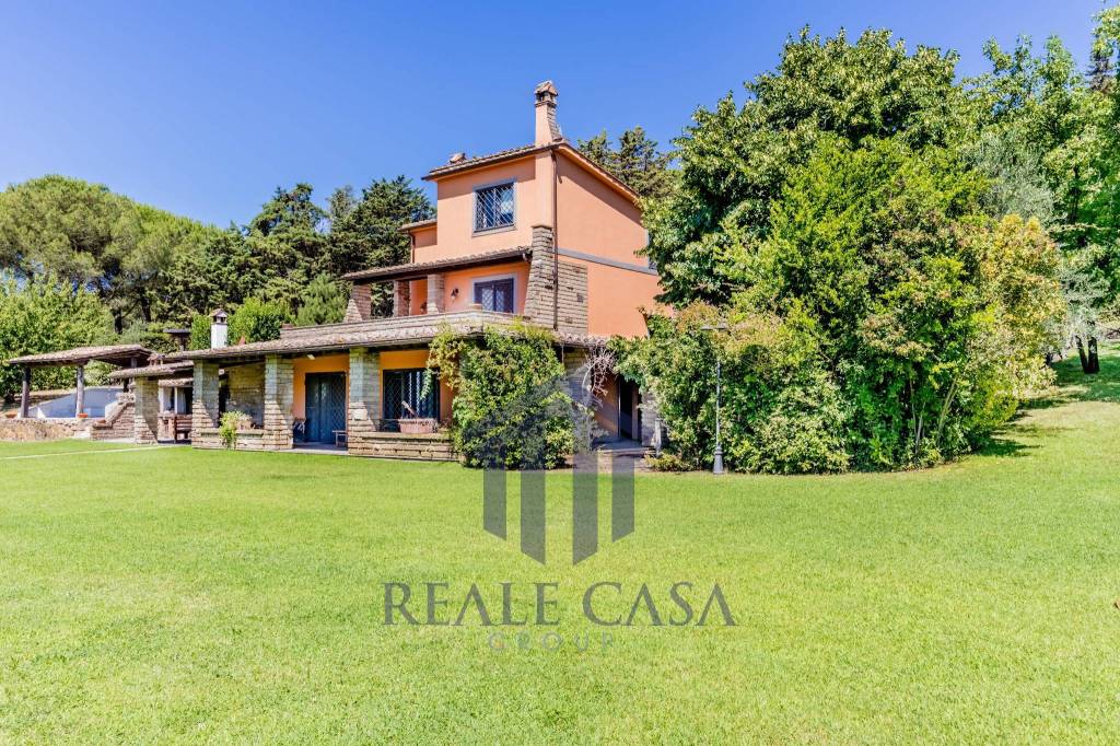 Villa in vendita a Trevignano Romano località La Calandrina
