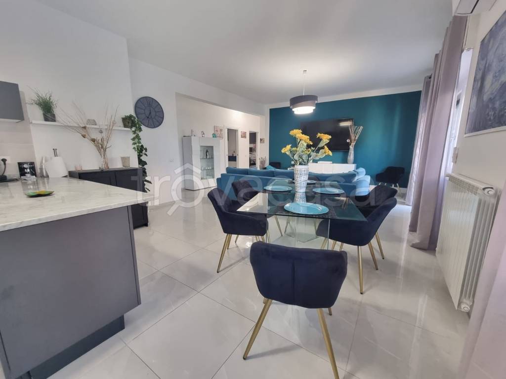 Appartamento in in vendita da privato a Caserta via Enrico Tazzoli, 87