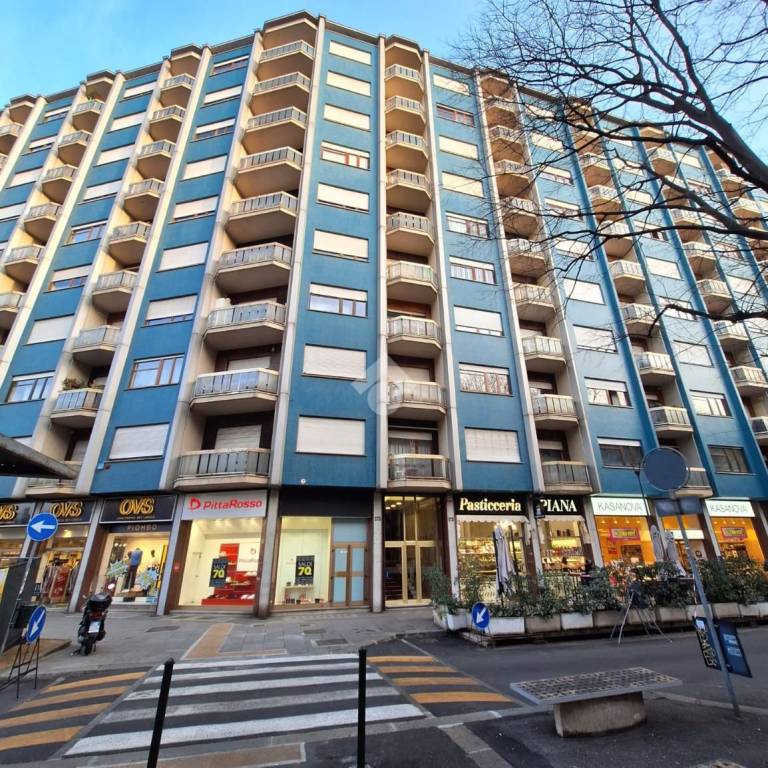 Appartamento in vendita a Torino via Nizza, 177