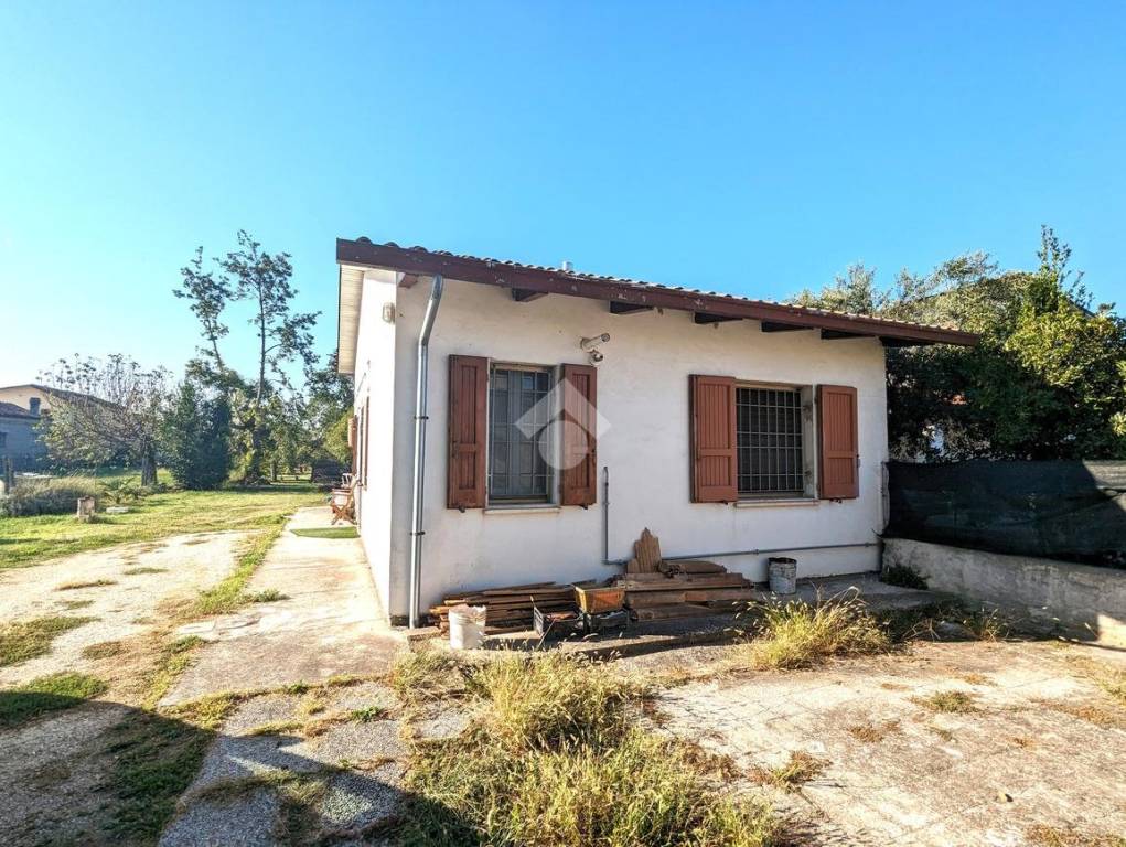 Casa Indipendente in vendita ad Alfonsine via Cavallotti, 37