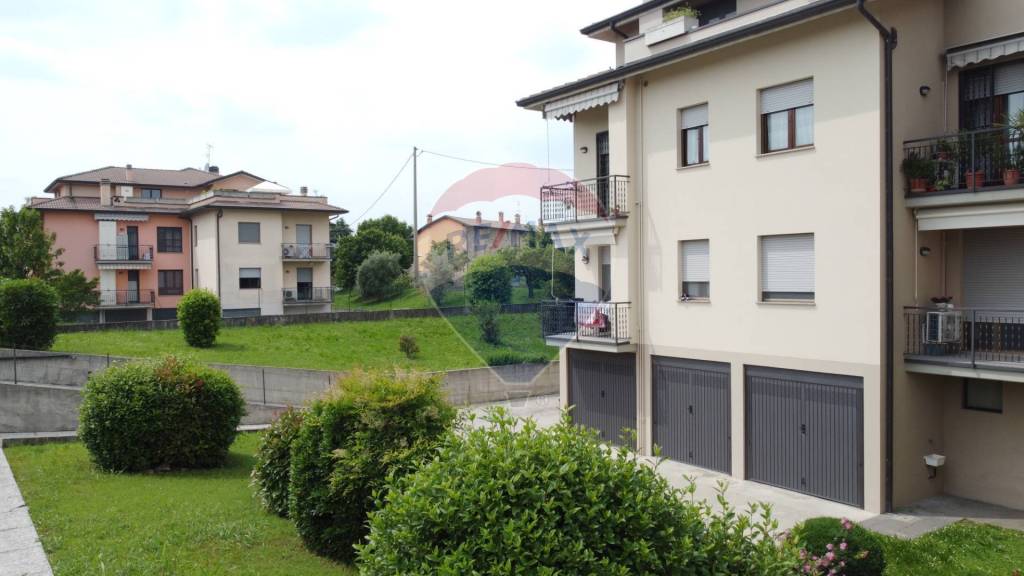 Appartamento in vendita a Bagnatica via Paolo vi, 7