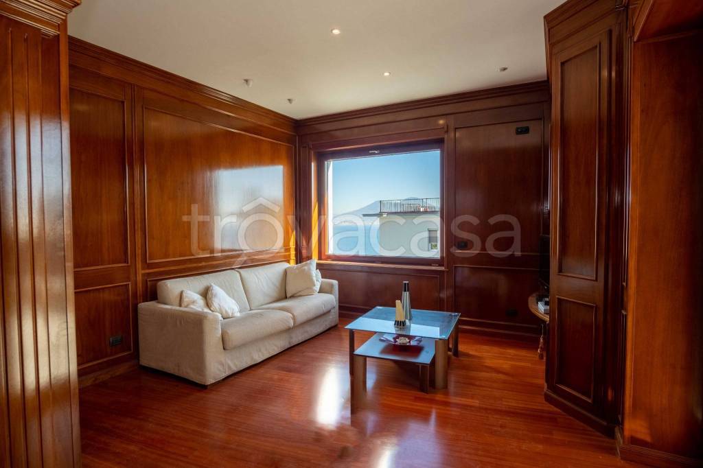 Appartamento in vendita a Napoli via Posillipo