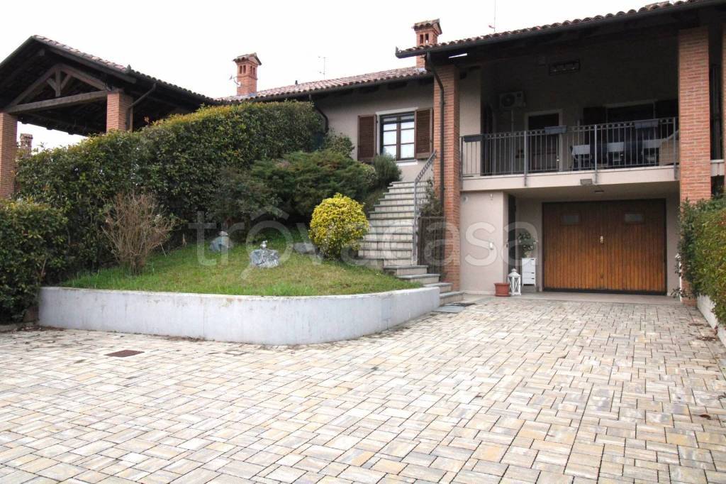 Villa in vendita a Vezza d'Alba via delle Coste, 2/b