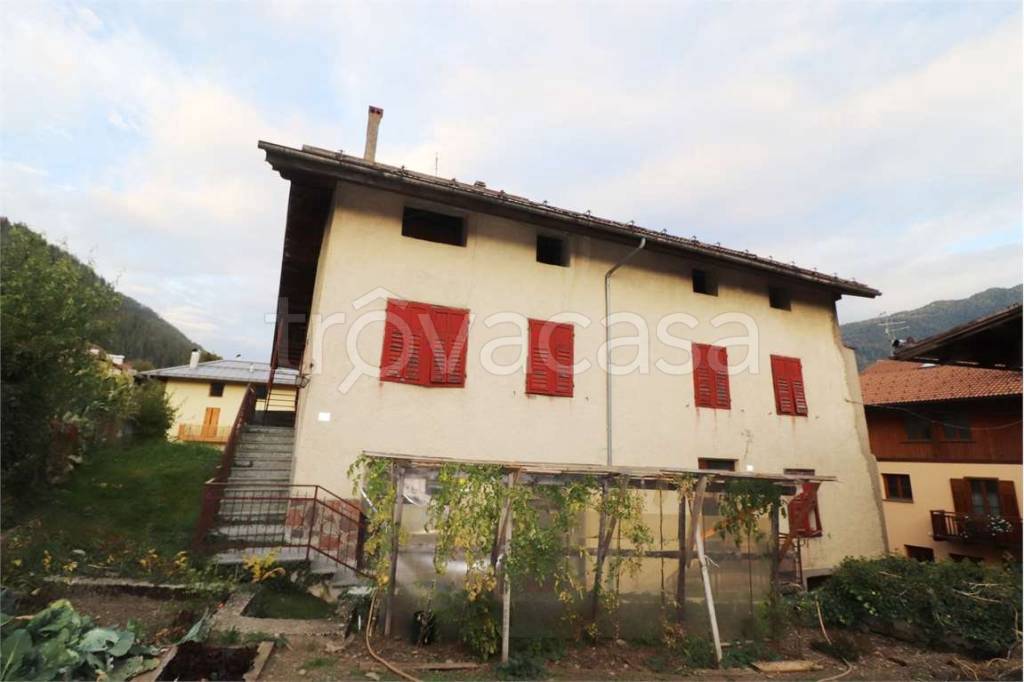 Casa Indipendente in vendita a Terzolas vicolo Pontarola, 9