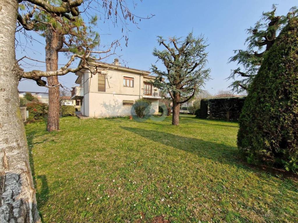 Villa in vendita a Nuvolento via 1 Maggio, 12