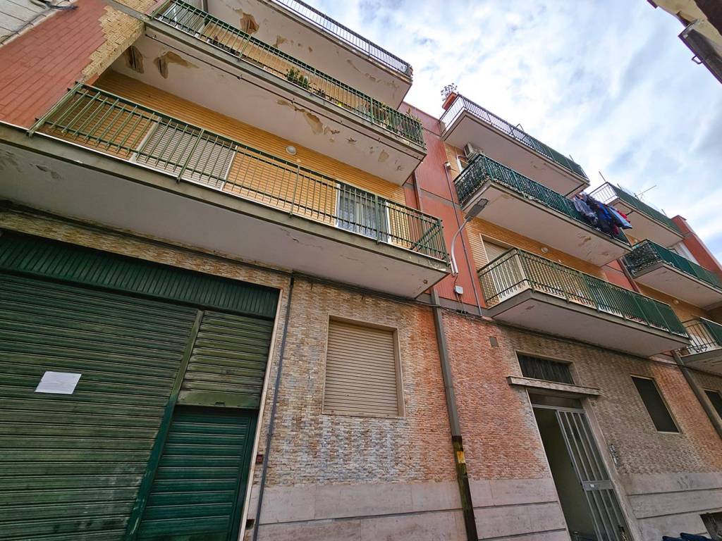 Appartamento in vendita a Bari via Monte San Michele