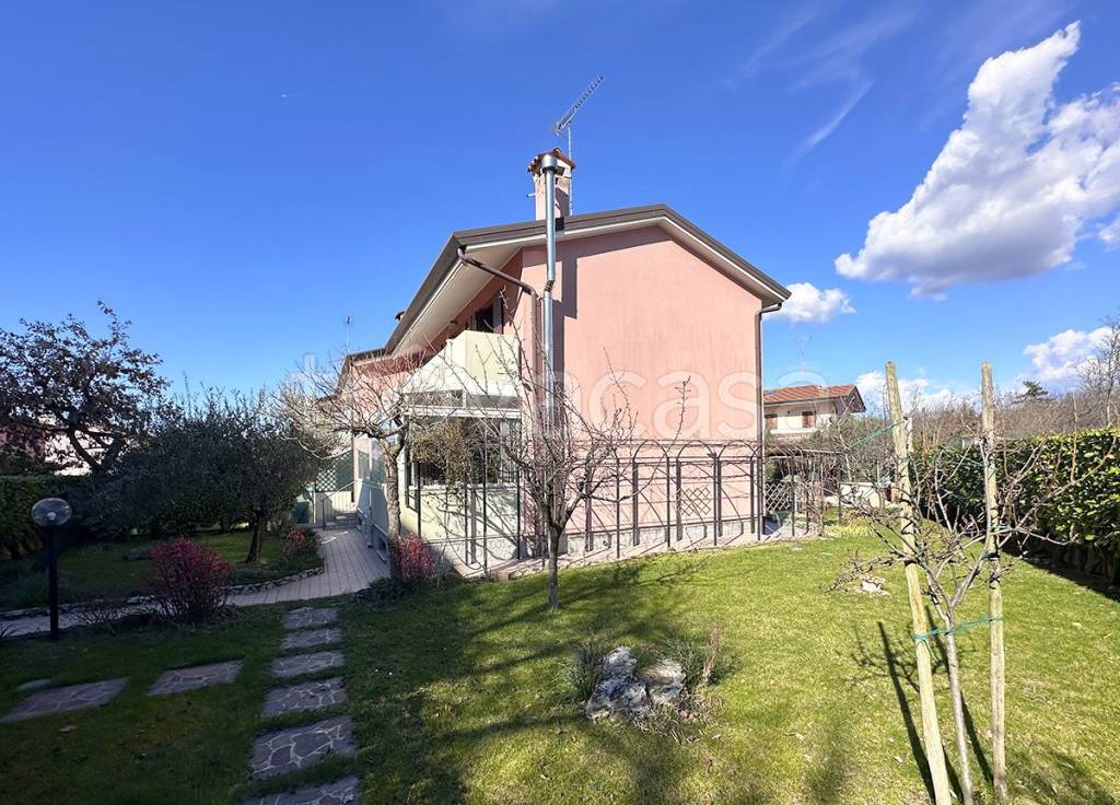 Villa Bifamiliare in vendita a Duino Aurisina frazione Sistiana, 25/H1