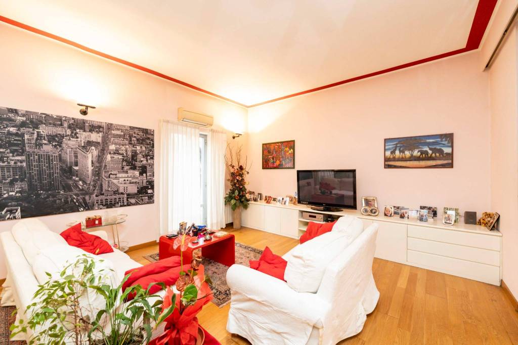 Appartamento in vendita a Milano via Orti, 14