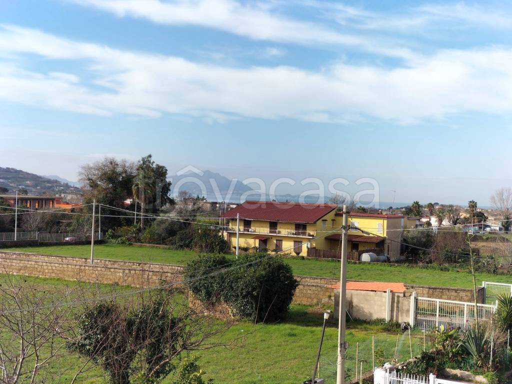 Villa Bifamiliare in vendita a Giugliano in Campania via San Nullo