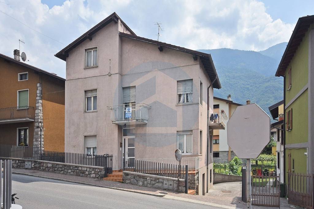 Villa in vendita a Berzo Inferiore 25040 berzo inferiore