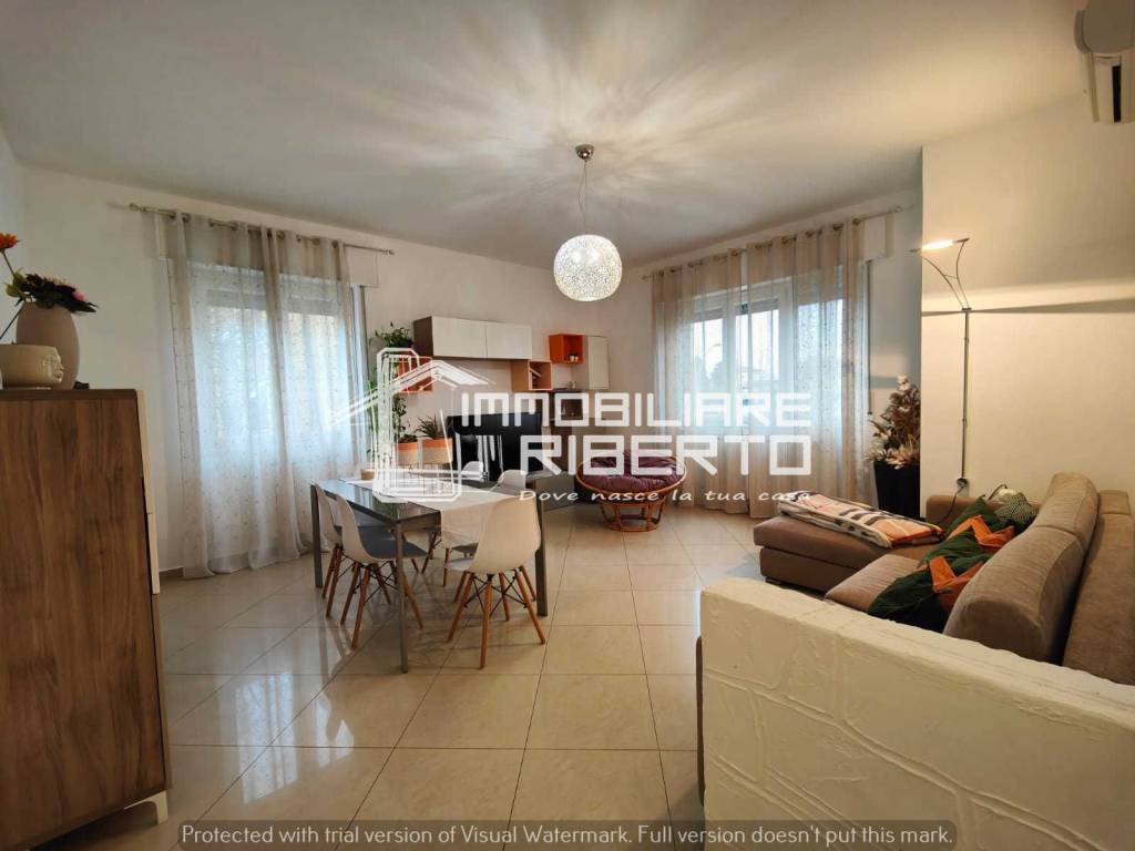 Appartamento in vendita a Meda viale Tre Venezie, 106