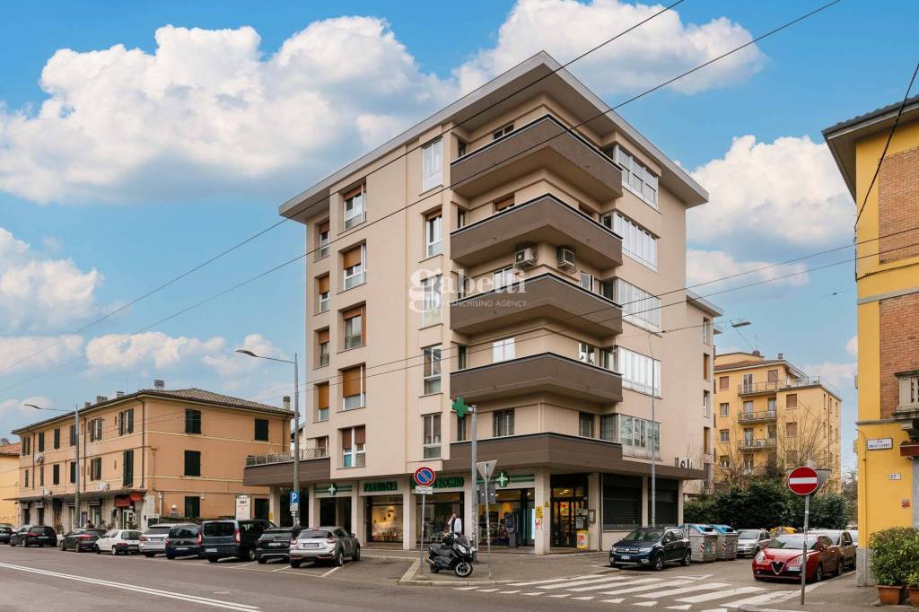 Appartamento in vendita a Bologna via Fiorita