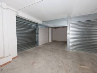 Garage in vendita a cava de' tirreni via 25 luglio