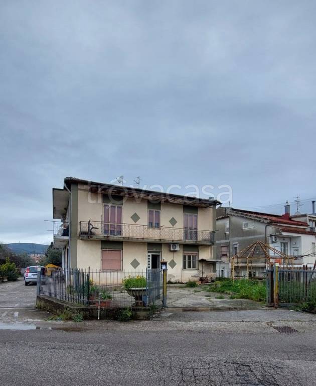Villa in vendita a Eboli via Gaetano Salvemini