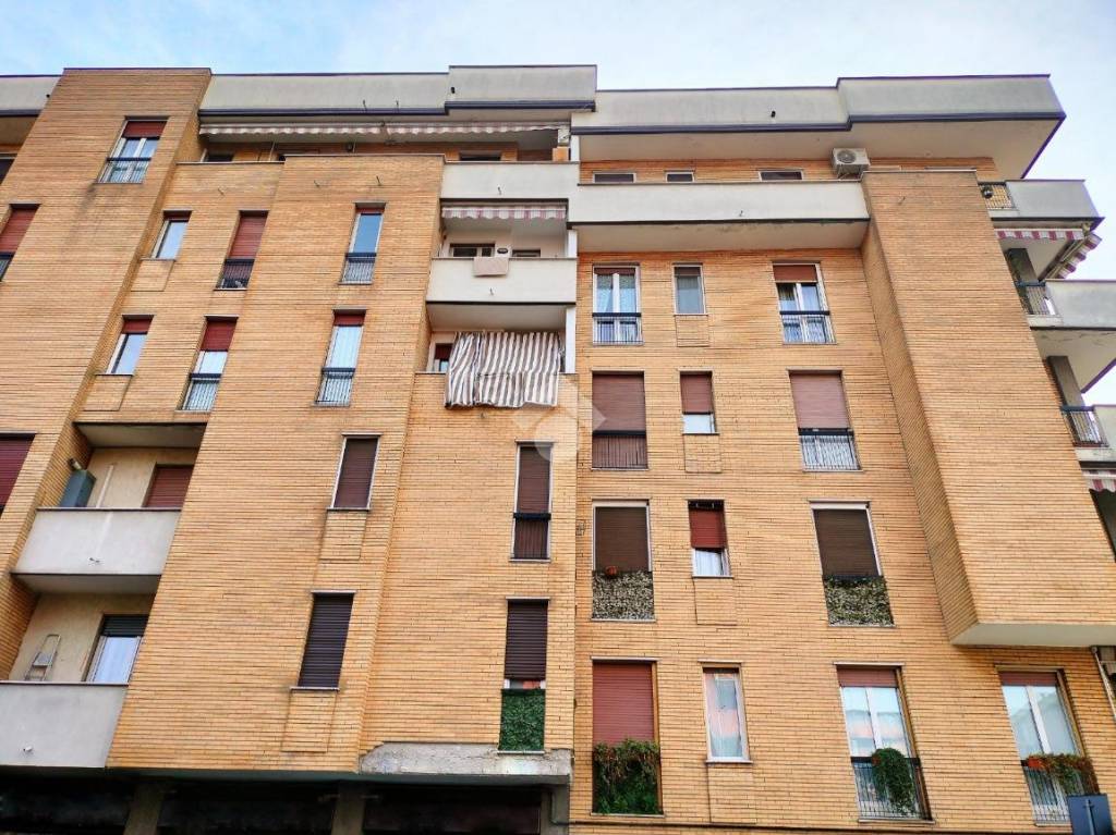 Appartamento in vendita a Cesano Boscone via Monte Rosa