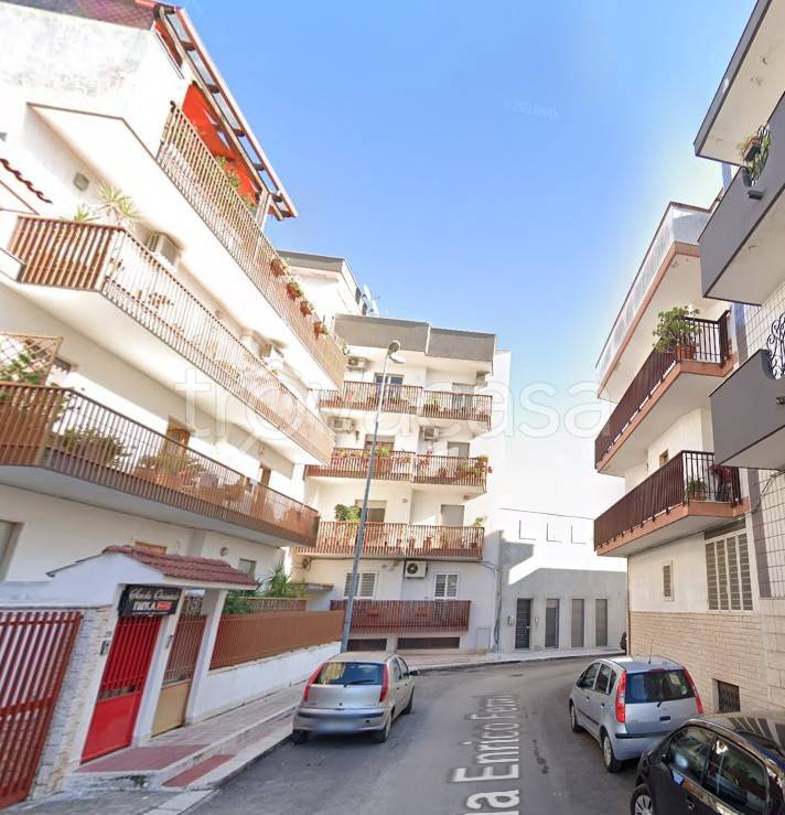 Appartamento in vendita a Triggiano via Enrico Fermi, 26