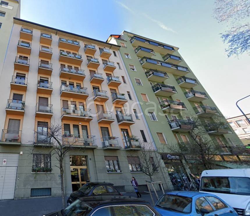 Appartamento in affitto a Milano viale Caterina da Forlì, 5