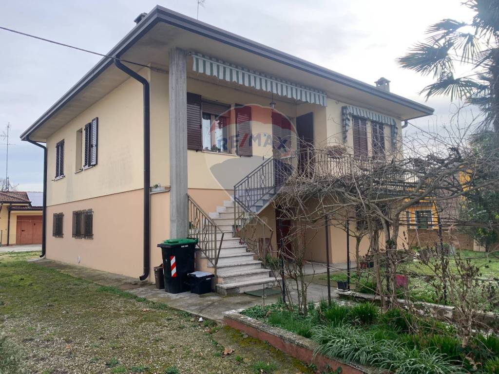 Casa Indipendente in vendita a Portomaggiore via provinciale per consandolo, 66/a