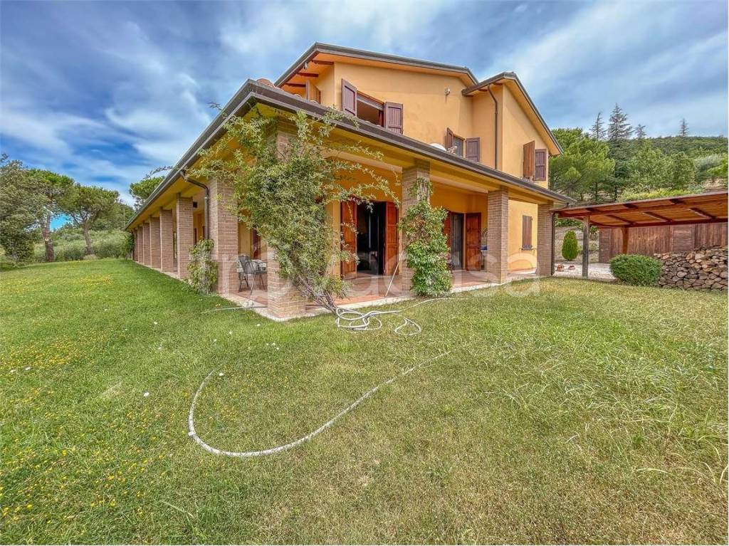 Villa in vendita ad Assisi