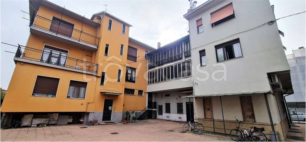 Appartamento in vendita a Cernusco sul Naviglio via Videmari, 27