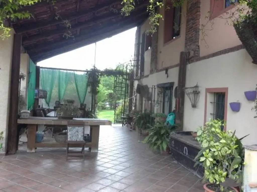 Villa in vendita a Cerrione cascina frere