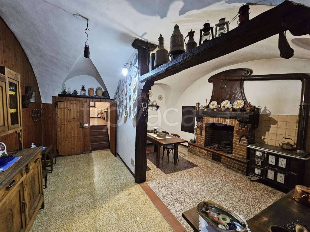 Casa Indipendente in vendita a Vigliano Biellese via Garibaldi