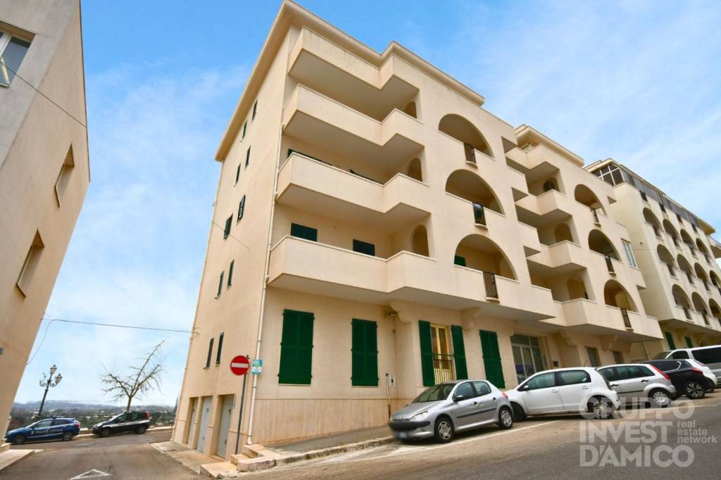 Appartamento in vendita a Cisternino via Principe Amedeo