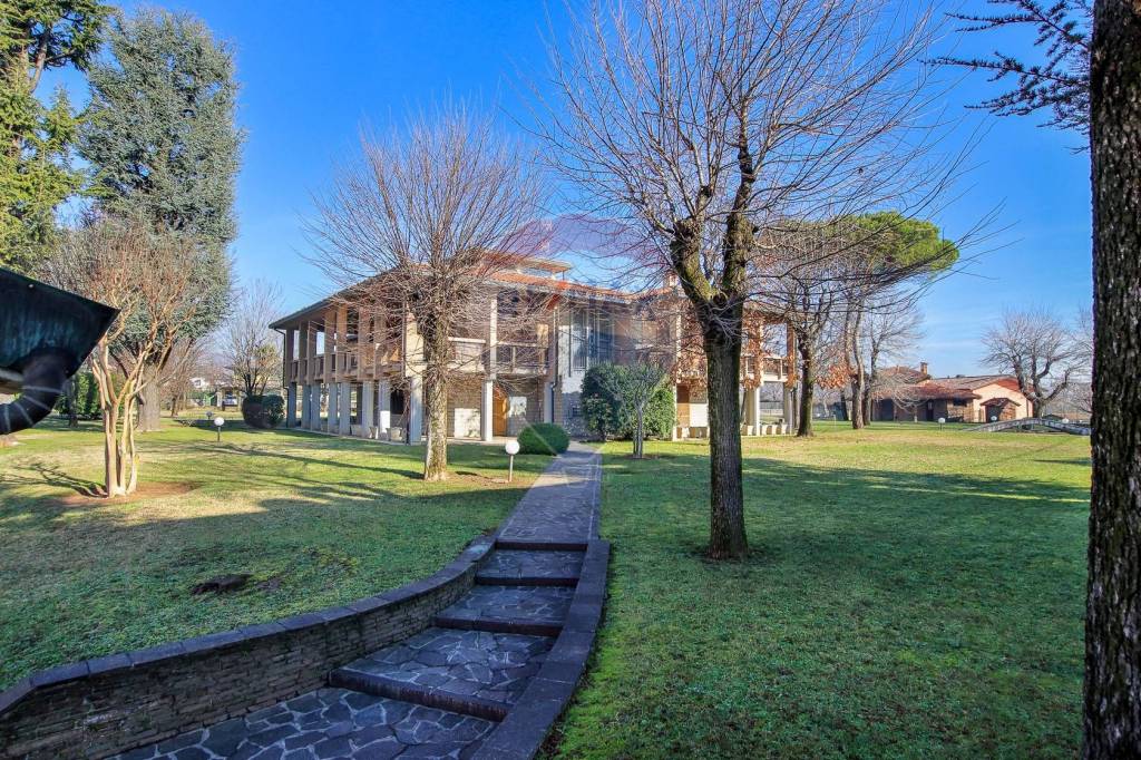 Villa in vendita a Filago via IV Novembre, 28/30