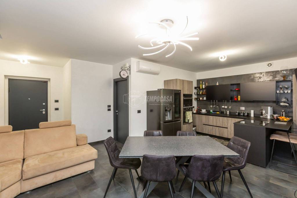 Appartamento in vendita a Torino strada dei Biasoni