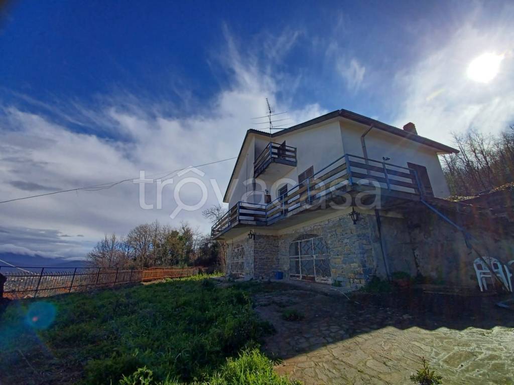 Villa in vendita a Laureana Cilento viale San Martino, 40