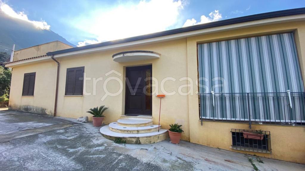 Villa in vendita a Carini via Francesco Cangialosi